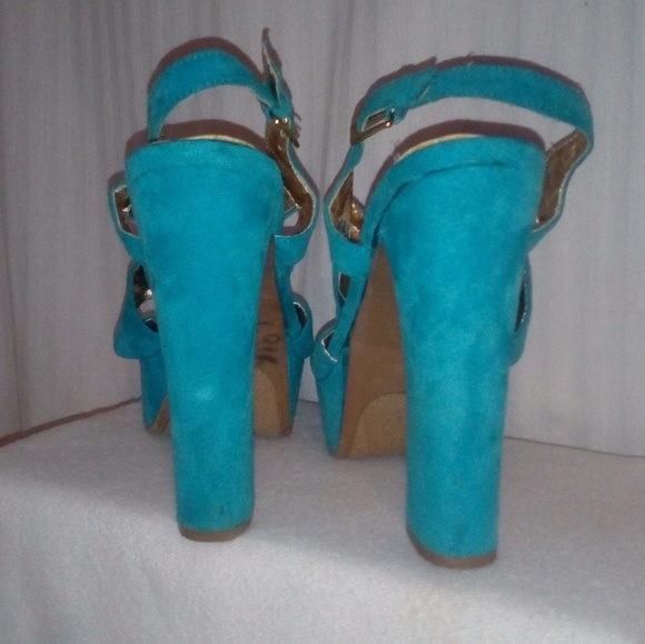 Massino sz8 yeal faux suede platform heels - Picture 4 of 7